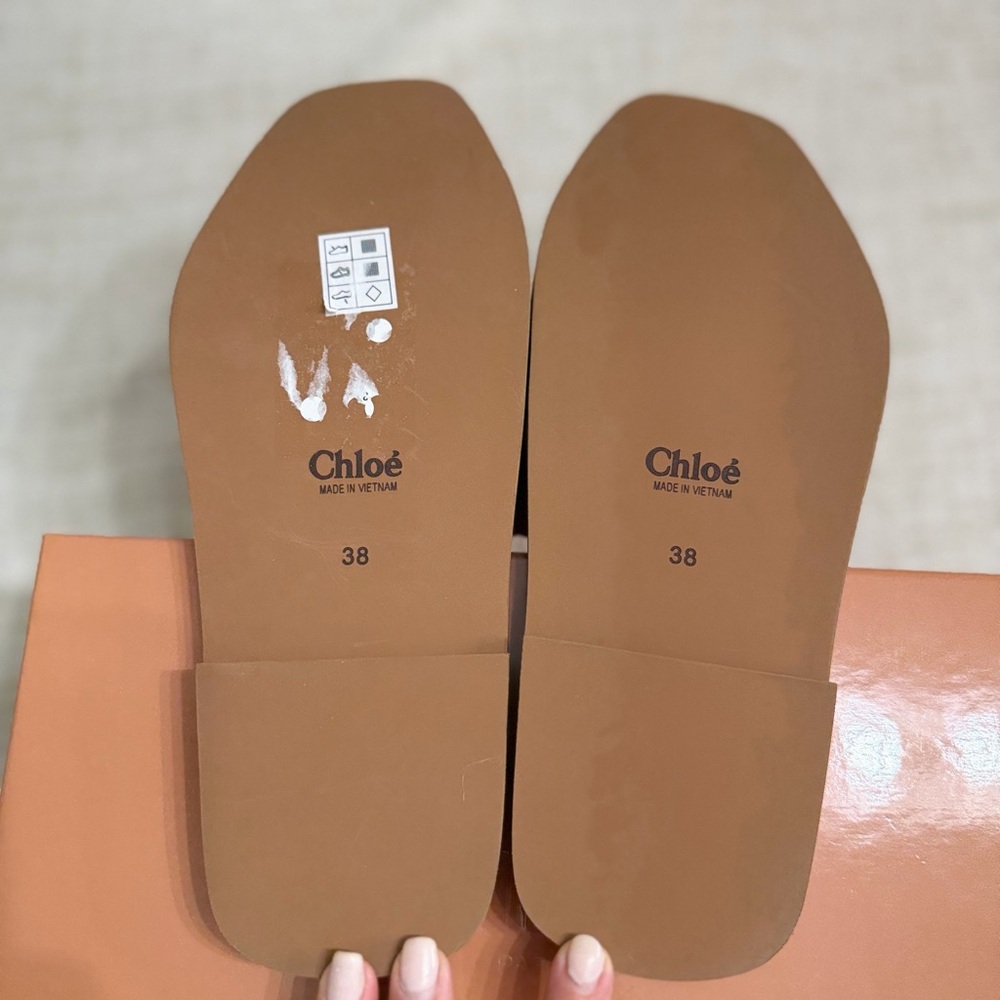 CHLOE LOGO STRAP SLIDE - Picture 5 of 6